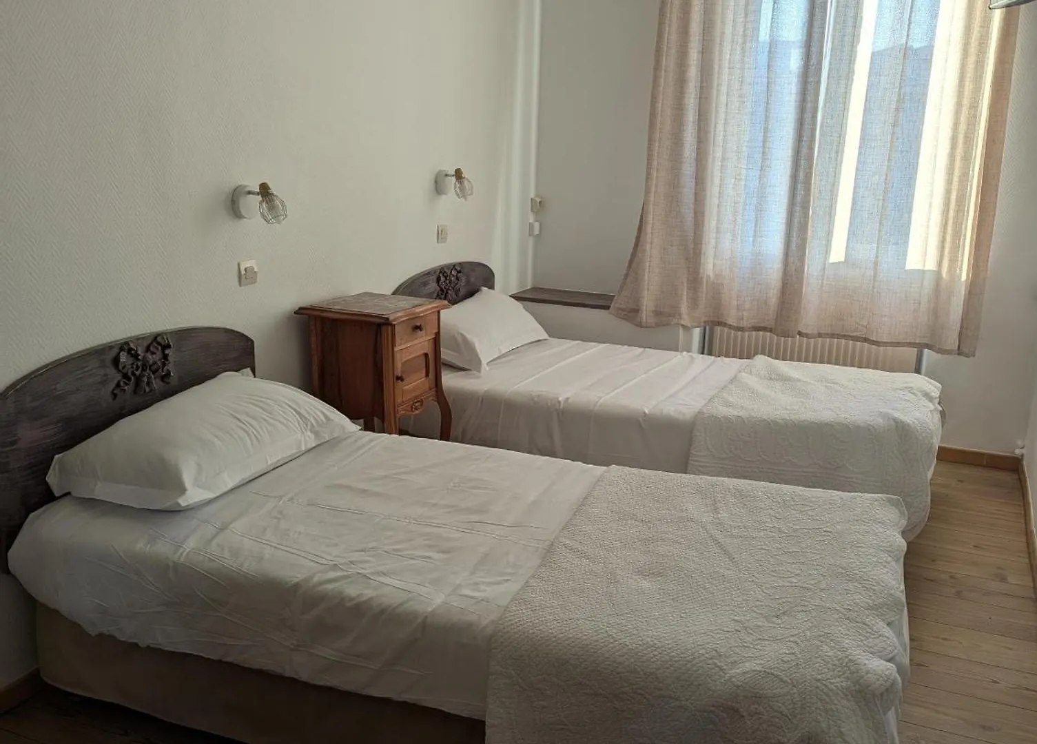 **  Hotel Du Parc 몽뗄리마 프랑스